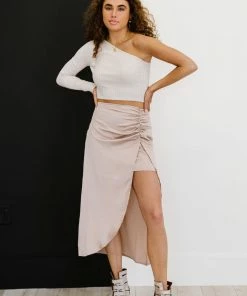 Trendsi HYFVE Glam It Up Ruched Satin Tulip Hem Skirt Bestsellers 12 Trendsi HYFVE Glam It Up Ruched Satin Tulip Hem Skirt Bestsellers